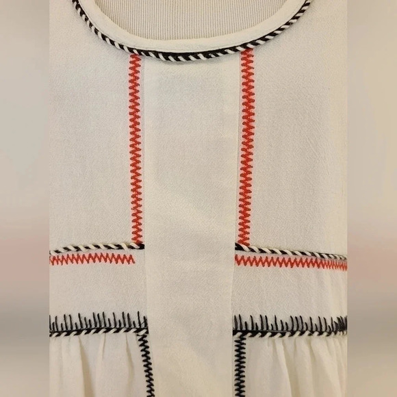 || dRA || embroidered dress - Picture 3 of 7